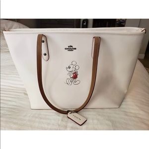💚SOLD💚Coach Disney Tote